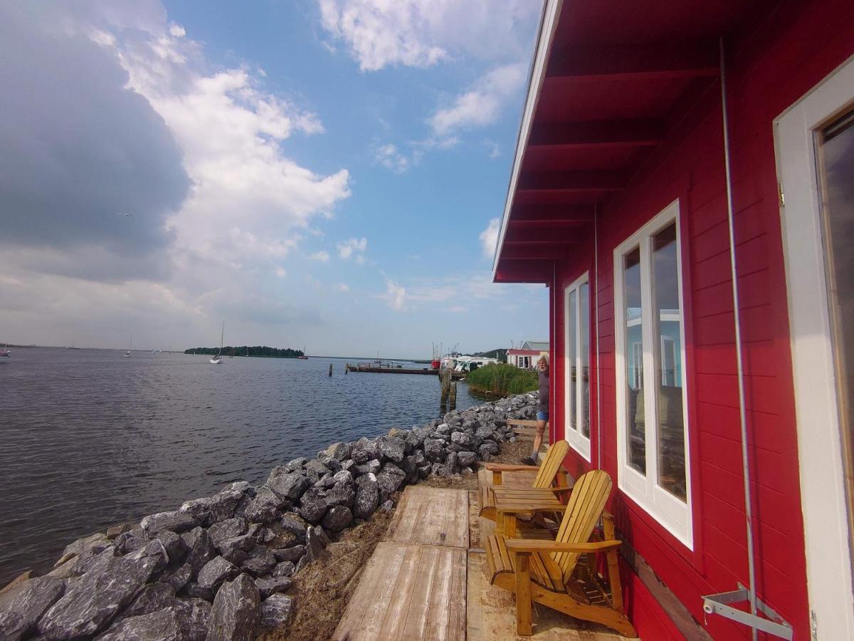 Waterhuisjes Op De Pier Van Lauwersmeerplezier! Лауверсог Екстериор снимка